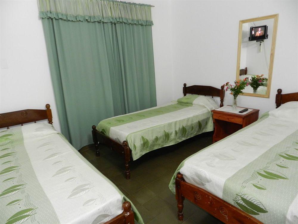 פוסאדאס Hotel Colon מראה חיצוני תמונה