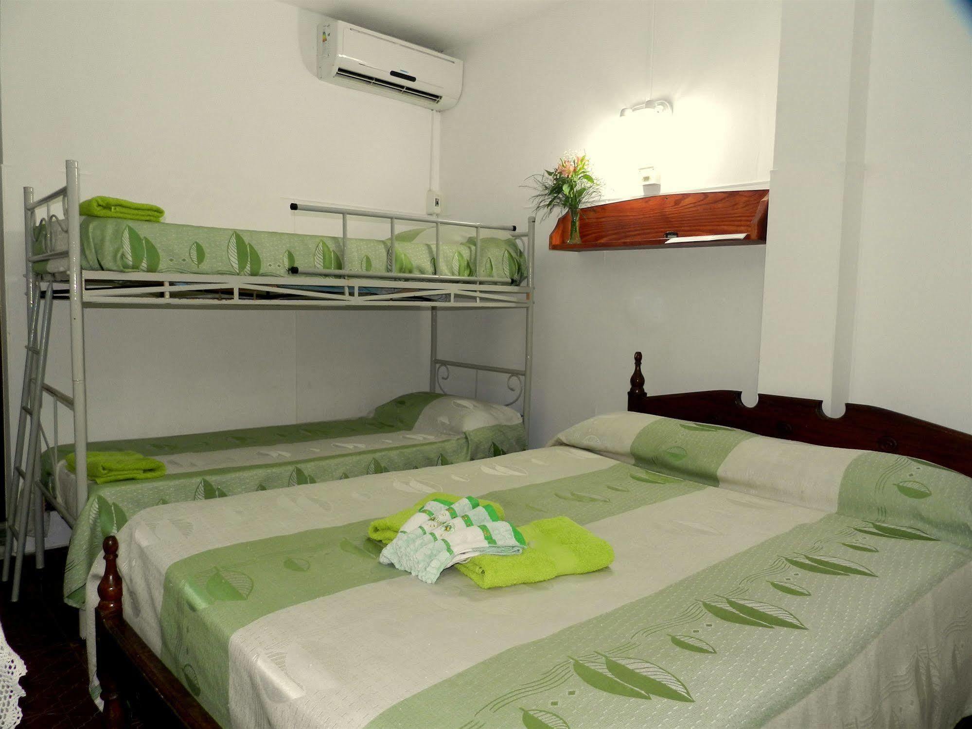 פוסאדאס Hotel Colon מראה חיצוני תמונה